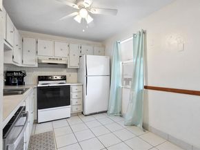 324 SE 10th St 203, Dania Beach FL 33004