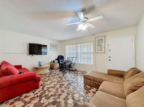 3071 NW 47th Ter 322, Lauderdale Lakes FL 33313