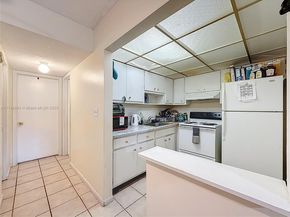 3071 NW 47th Ter 322, Lauderdale Lakes FL 33313