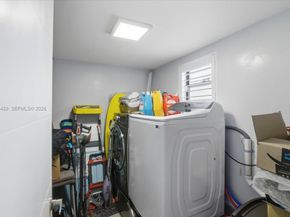 958 Mockingbird Ln 514, Plantation FL 33324