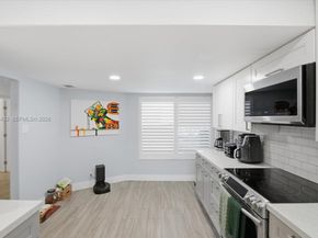 958 Mockingbird Ln 514, Plantation FL 33324