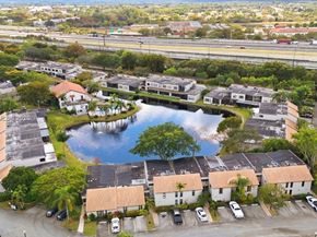 958 Mockingbird Ln 514, Plantation FL 33324