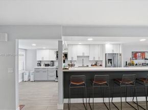 958 Mockingbird Ln 514, Plantation FL 33324