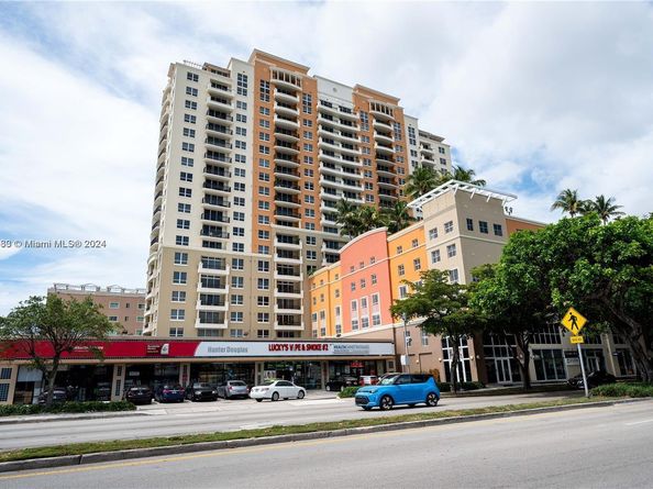 3232 SW 22nd Ter 1903, Miami FL 33145