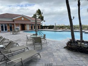3232 SW 22nd Ter 1903, Miami FL 33145