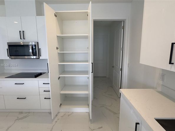 3523 Forest View Cir, Dania Beach FL 33312