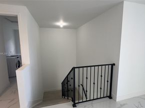 3523 Forest View Cir, Dania Beach FL 33312