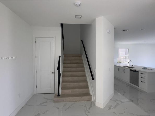 3523 Forest View Cir, Dania Beach FL 33312