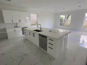 3523 Forest View Cir, Dania Beach FL 33312