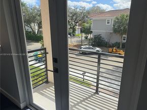3523 Forest View Cir, Dania Beach FL 33312