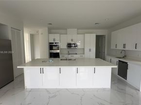 3523 Forest View Cir, Dania Beach FL 33312