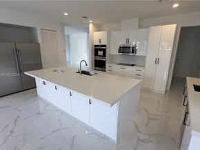 3523 Forest View Cir, Dania Beach FL 33312