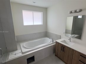 3523 Forest View Cir, Dania Beach FL 33312