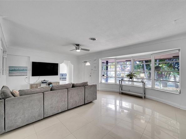 5451 NE 22nd Ave, Fort Lauderdale FL 33308