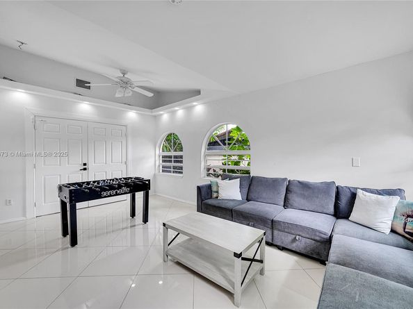 5451 NE 22nd Ave, Fort Lauderdale FL 33308