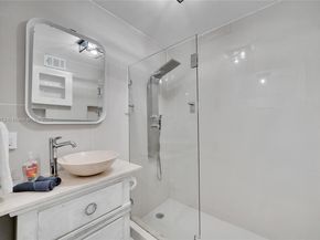 5451 NE 22nd Ave, Fort Lauderdale FL 33308