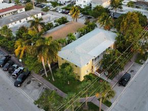 1797 Marseille Dr, Miami Beach FL 33141