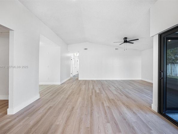 25720 SW 133rd Ave, Homestead FL 33032