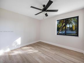 25720 SW 133rd Ave, Homestead FL 33032