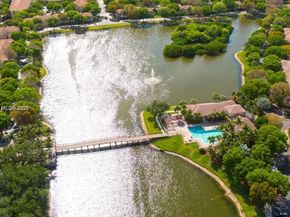 2516 Centergate Dr 308, Miramar FL 33025