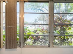 2900 NW 48th Ter 117, Lauderdale Lakes FL 33313