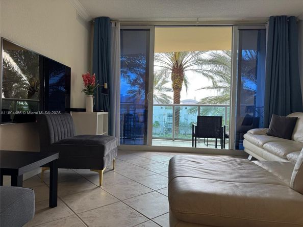 2501 S Ocean Dr 328, Hollywood FL 33019