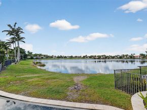642 Hermitage Cir, Palm Beach Gardens FL 33410