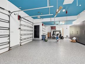 642 Hermitage Cir, Palm Beach Gardens FL 33410