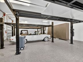 642 Hermitage Cir, Palm Beach Gardens FL 33410