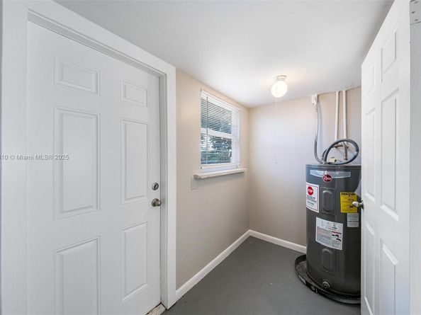 3818 Everglades Rd, Palm Beach Gardens FL 33410