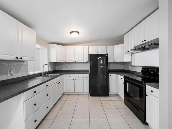 3818 Everglades Rd, Palm Beach Gardens FL 33410