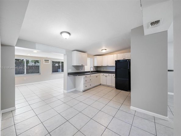 3818 Everglades Rd, Palm Beach Gardens FL 33410