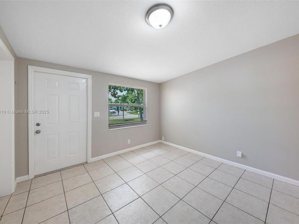 3818 Everglades Rd, Palm Beach Gardens FL 33410
