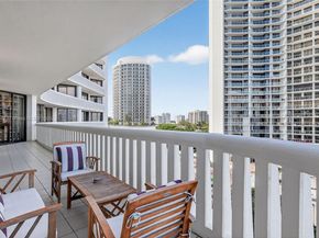 3000 Island Blvd 906, Aventura FL 33160