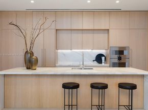 600 72nd St 1401, Miami Beach FL 33141