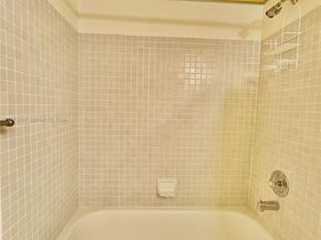 10715 W Clairmont Cir 212, Tamarac FL 33321