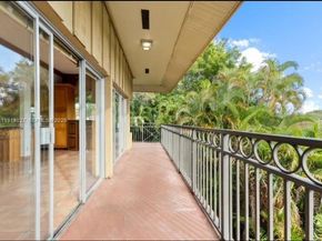 4850 SW 63rd Ter 232, Davie FL 33314