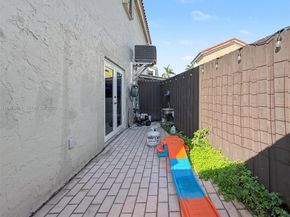 12689 NW 10th Way, Miami FL 33182