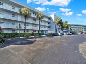 118 Royal Park Dr 1B, Oakland Park FL 33309