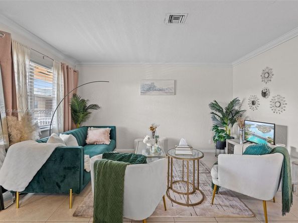 200 Croton Ave 111, Lantana FL 33462