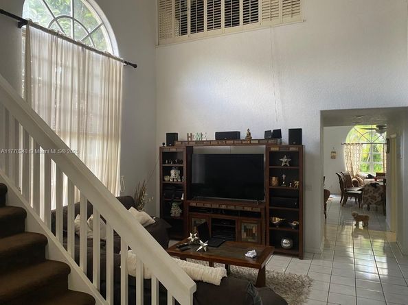 10377 Lima St, Cooper City FL 33026