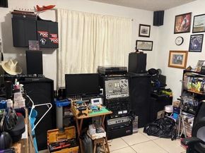 18618 NW 45th Ave, Miami Gardens FL 33055