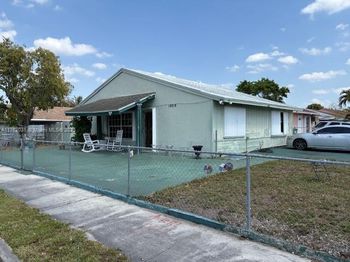 18618 NW 45th Ave