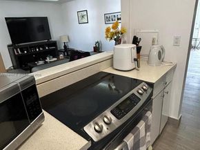 16900 NE 14th Ave 209, Miami FL 33162