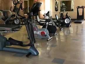 16900 NE 14th Ave 209, Miami FL 33162