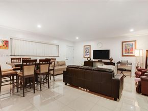 11930 NE 19th Dr 7, North Miami FL 33181