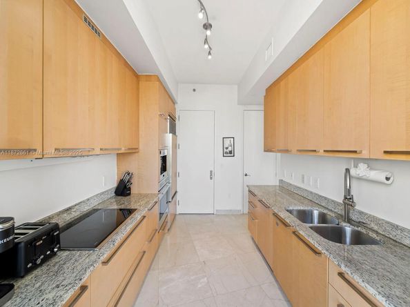 15901 Collins Ave 405, Sunny Isles Beach FL 33160