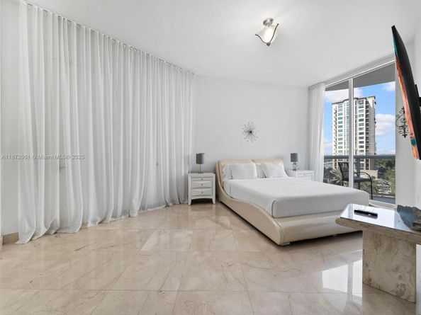 15901 Collins Ave 405, Sunny Isles Beach FL 33160