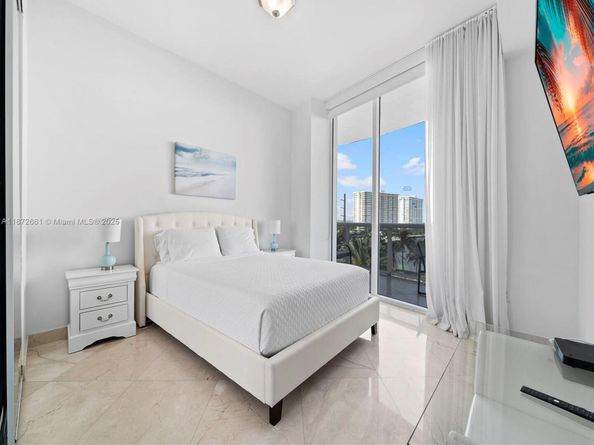 15901 Collins Ave 405, Sunny Isles Beach FL 33160
