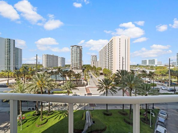 15901 Collins Ave 405, Sunny Isles Beach FL 33160